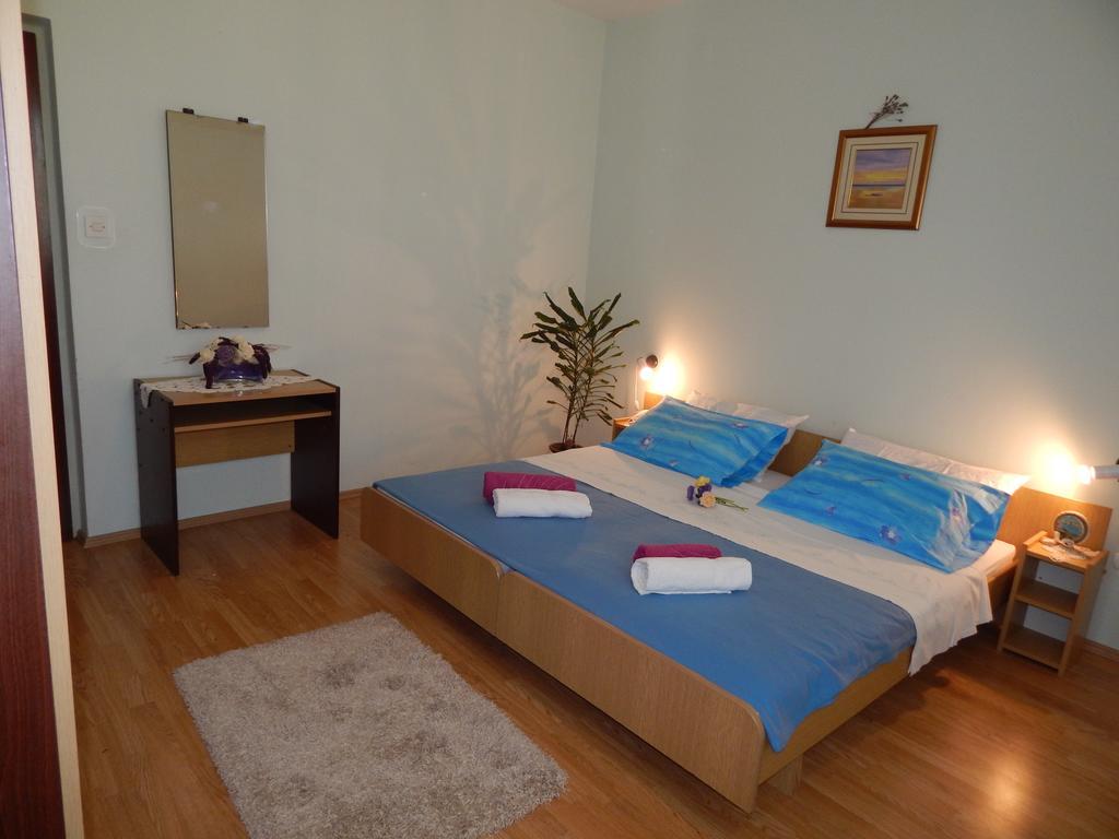Apartment Strmac Лабин Стая снимка