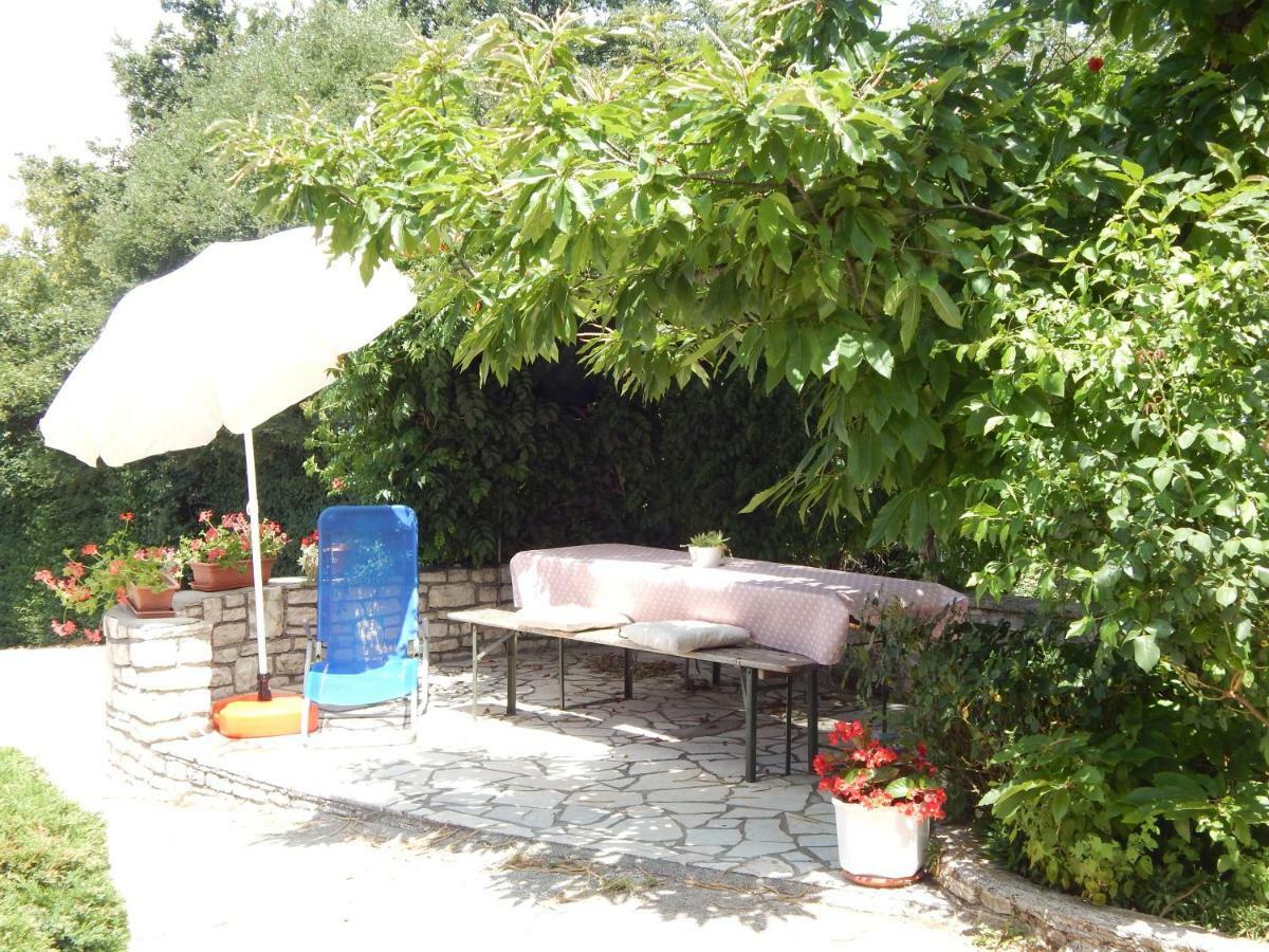 Apartment Strmac Лабин Екстериор снимка