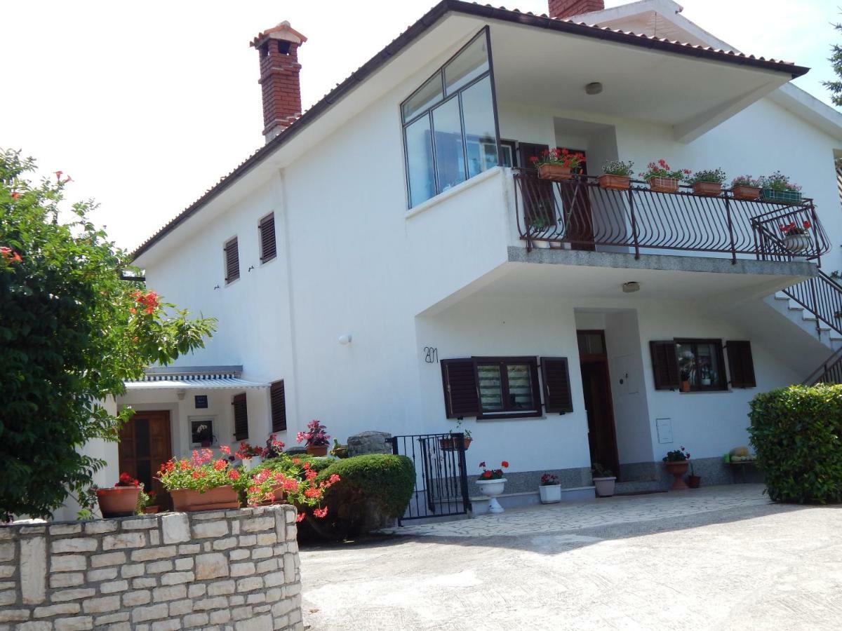 Apartment Strmac Лабин Екстериор снимка